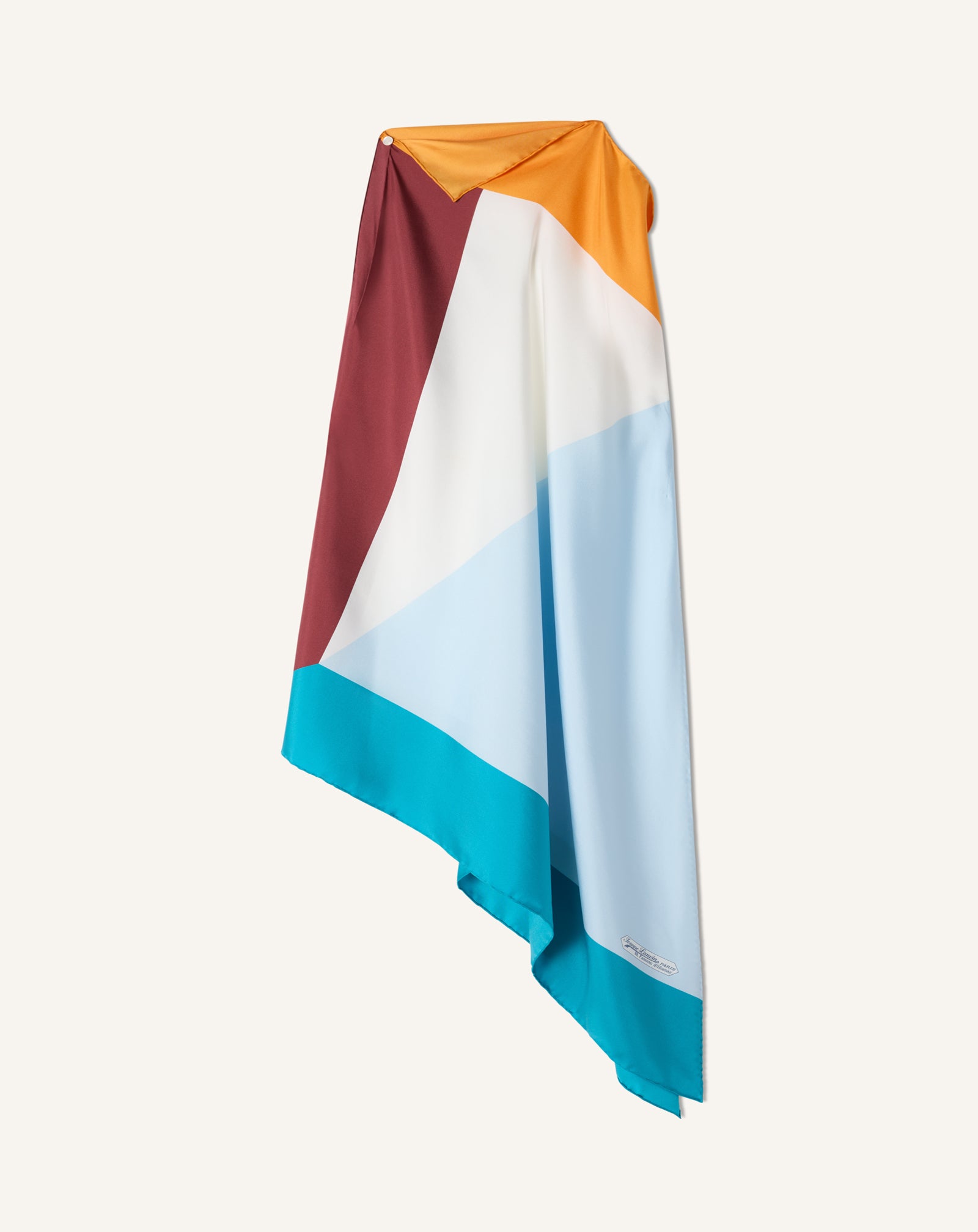 SILK GRAPHIC PRINT TOP