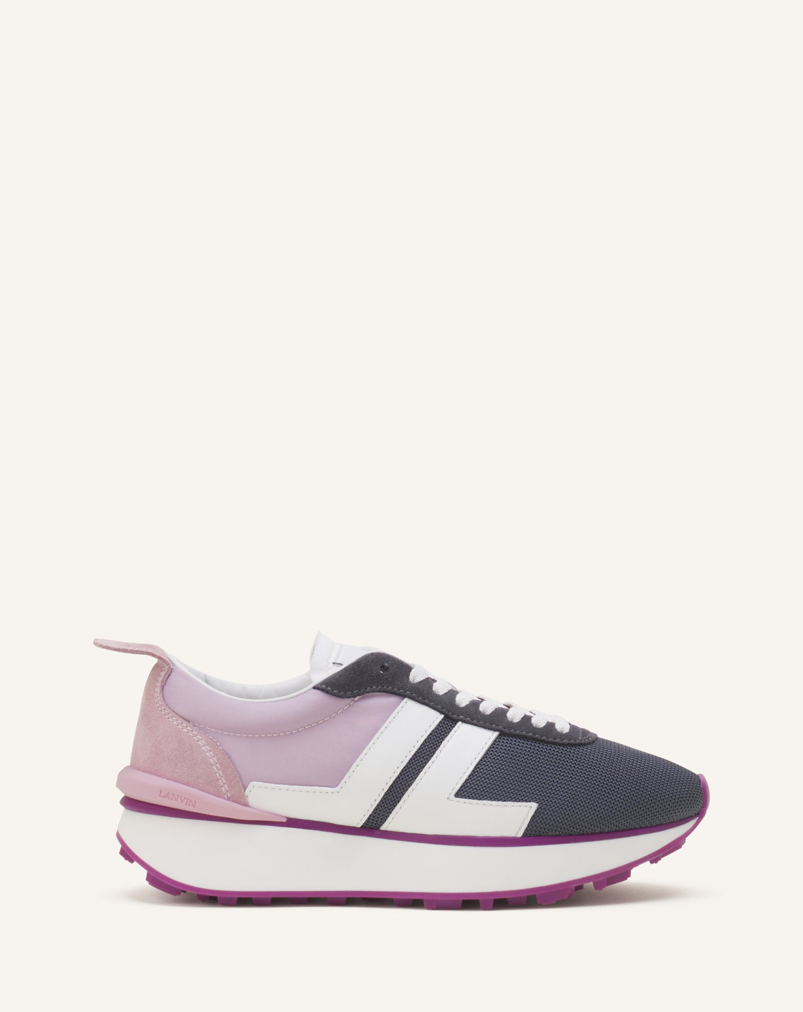 BUMPR SNEAKERS IN NYLON AND MESH