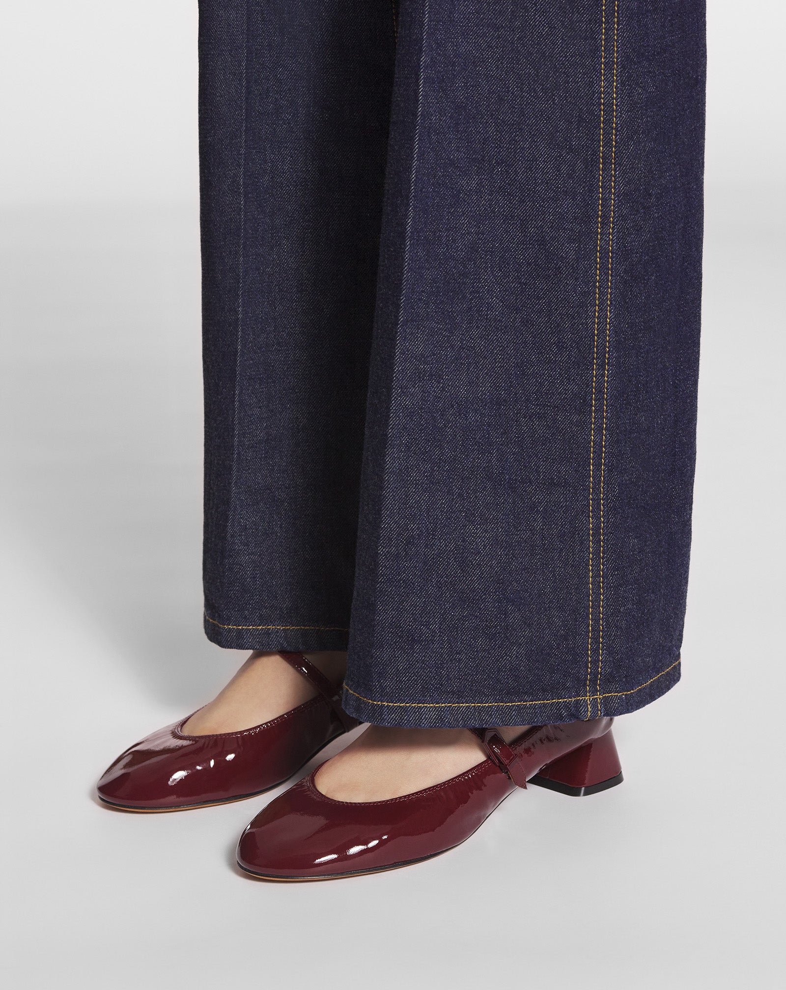 HEELED MARY JANE IN GLOSSY LEATHER