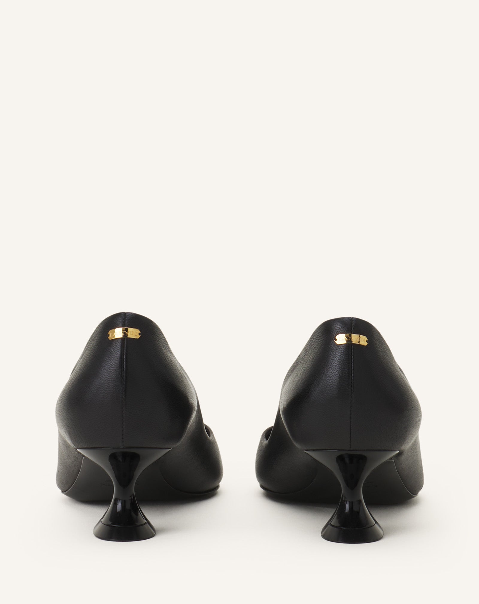 MIDNIGHT STEP LEATHER PUMP WITH BUCKLE