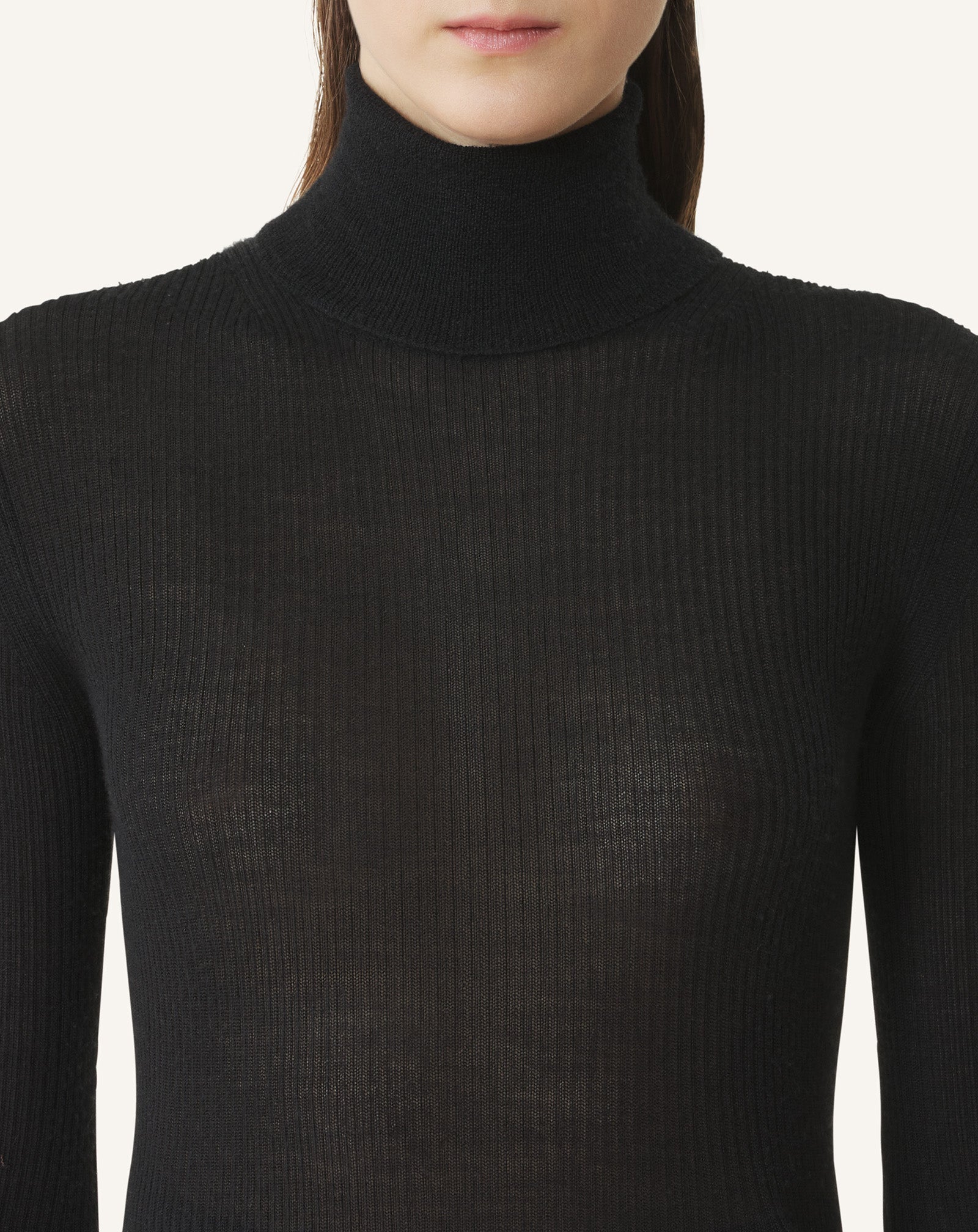 MERINO WOOL AND SILK TURTLENECK SWEATER