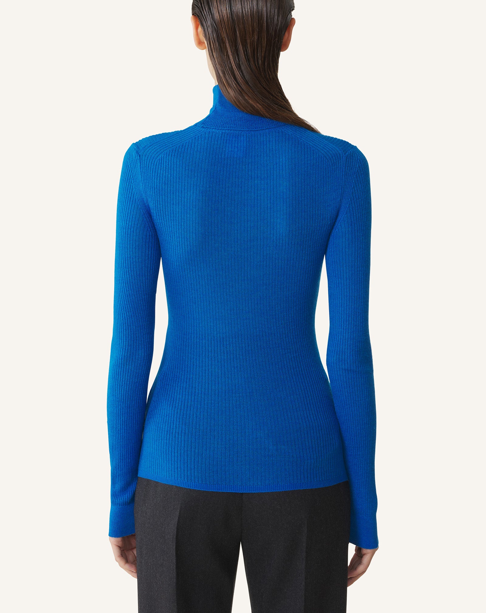 MERINO WOOL AND SILK TURTLENECK SWEATER