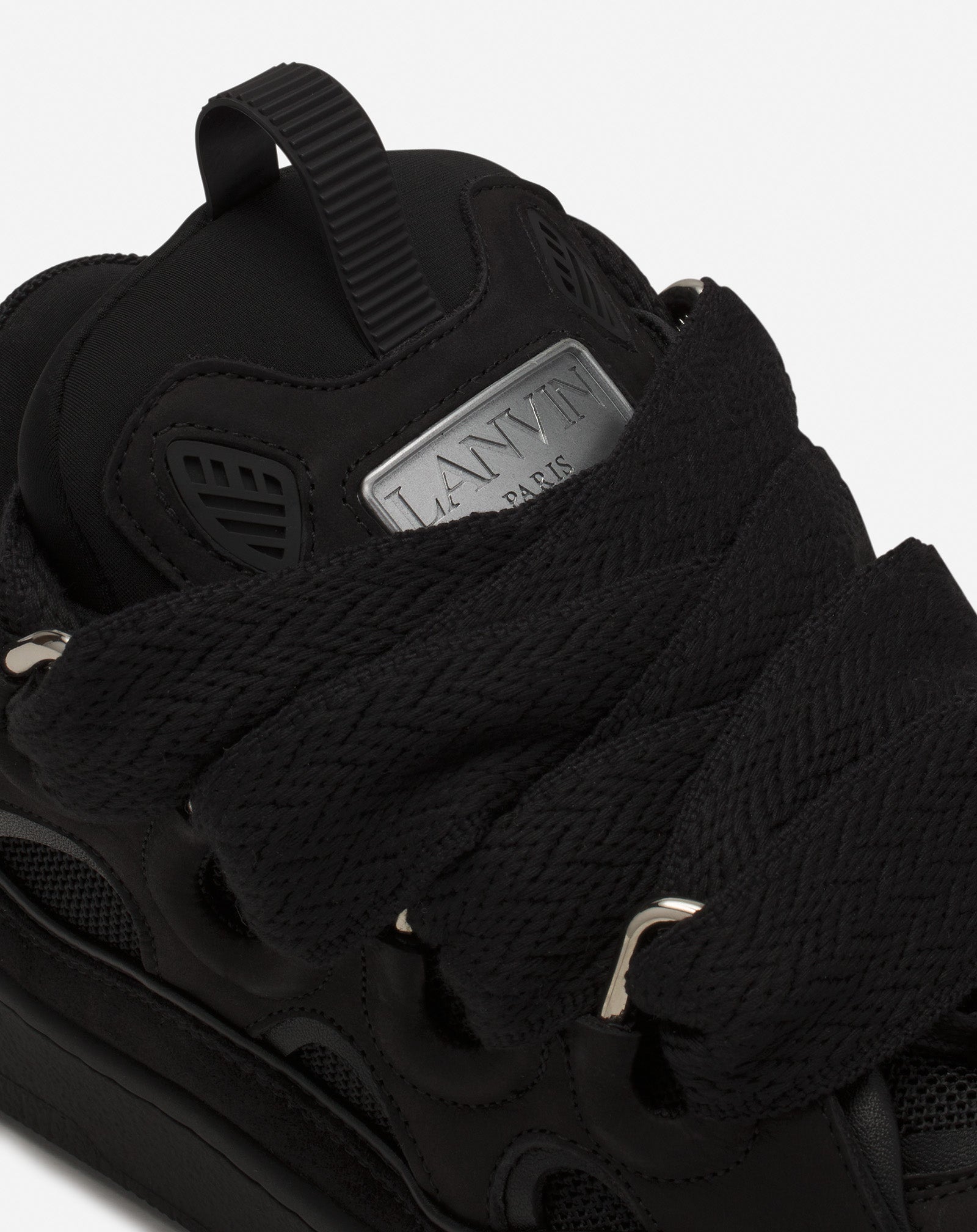 LEATHER CURB SNEAKERS