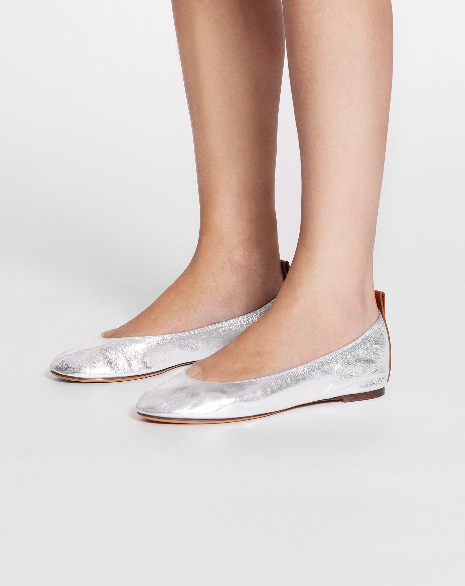 THE BALLERINA FLAT IN METALLIC LEATHER