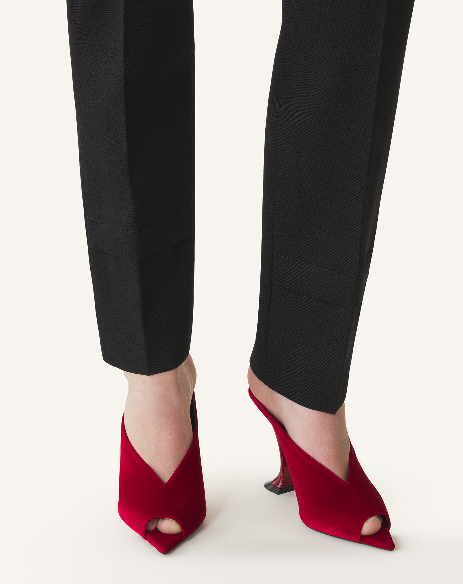 MIDNIGHT STEP MULE IN VELVET