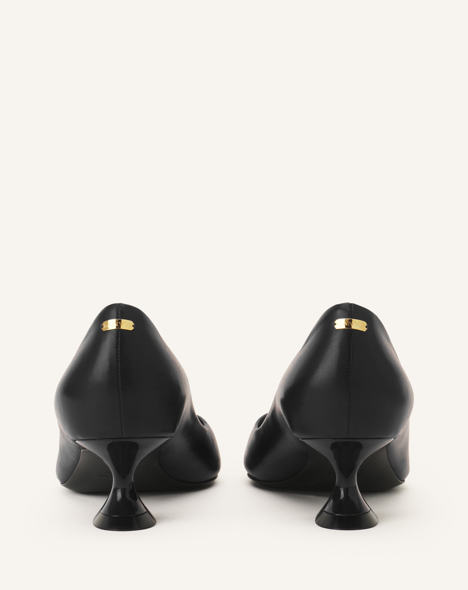 MIDNIGHT STEP PUMP IN LEATHER