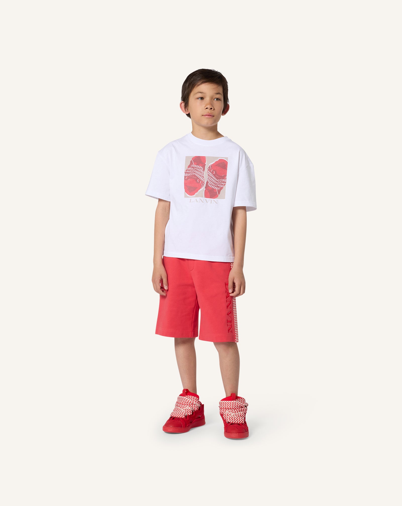 SHORT-SLEEVED T-SHIRT