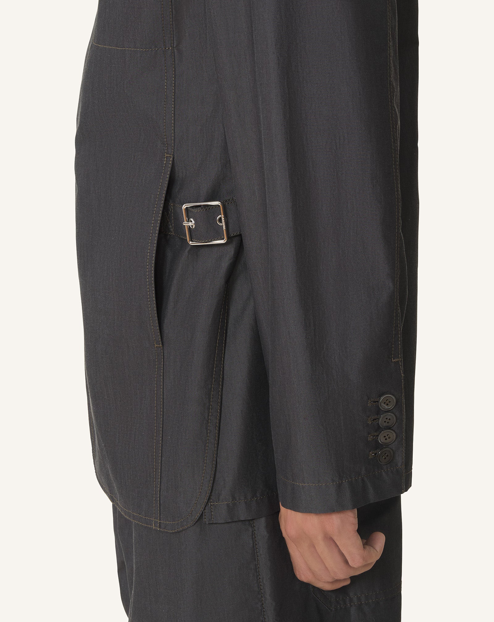 BLACK LOOSE-FIT CHAMBRAY JACKET