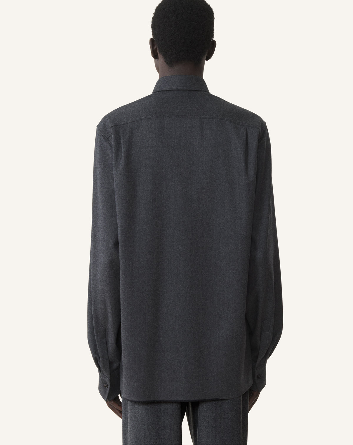 BLACK STRAIGHT-CUT OVERSHIRT IN WOOL FLANNEL