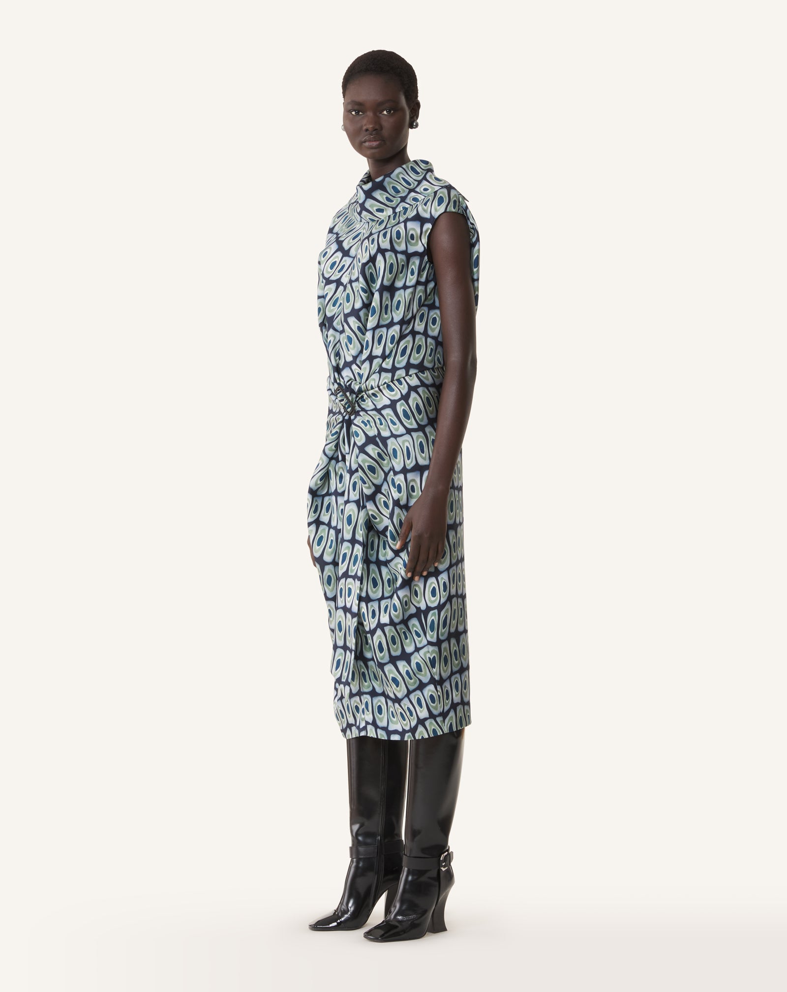 GREEN PRINTED CAPE DRESS IN SILK
