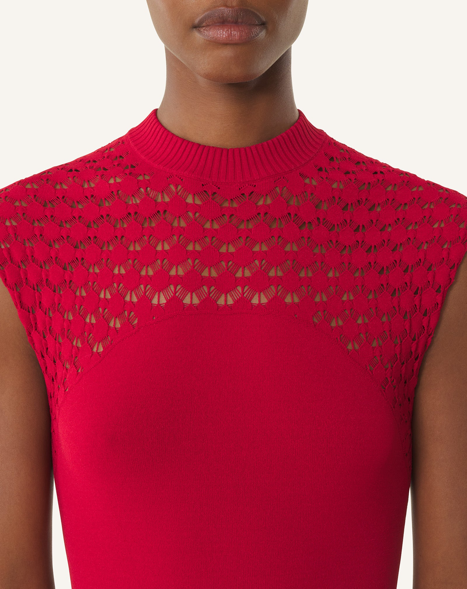 LACE DETAIL DRESS IN VISCOSE