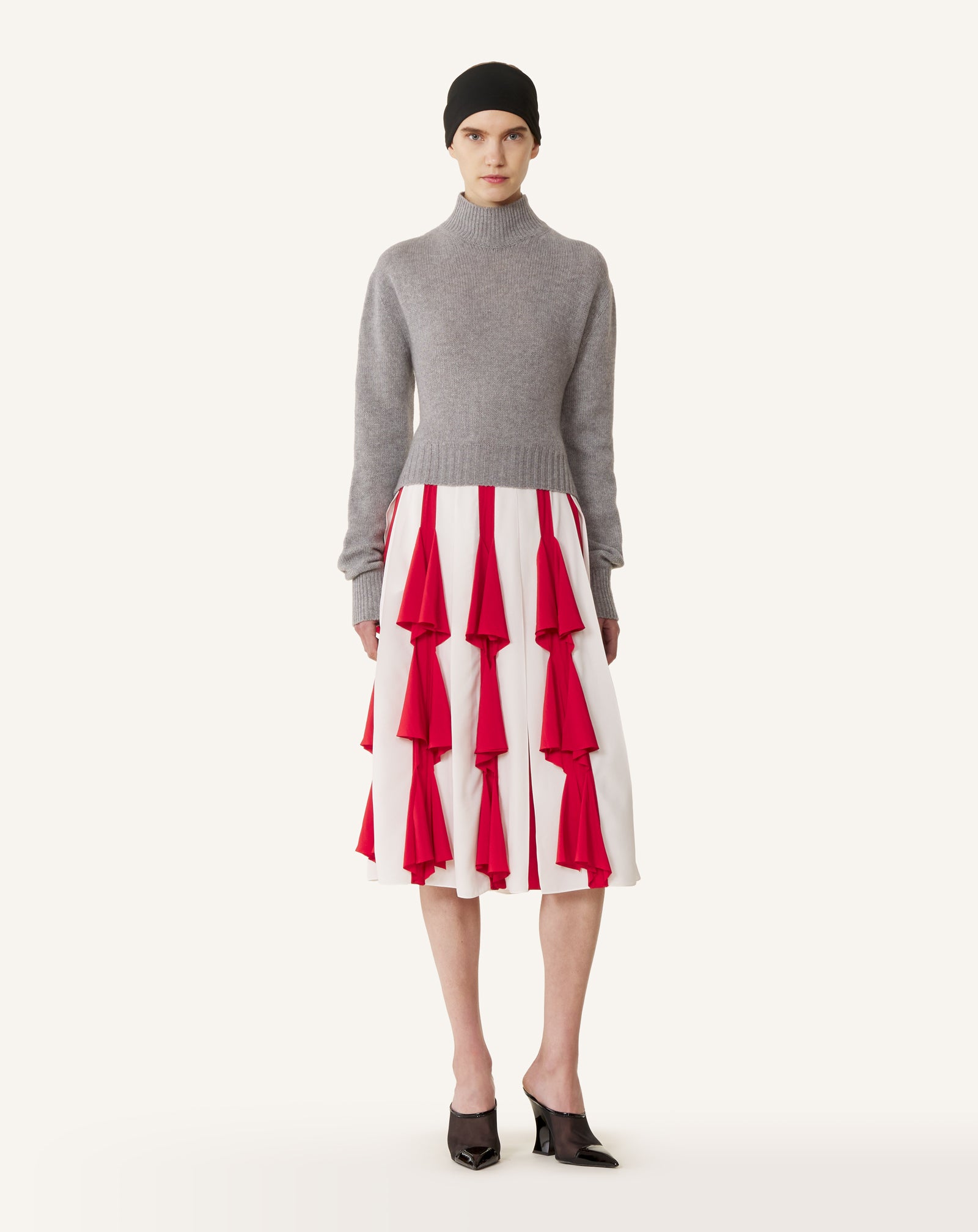 BLACK OPEN-BACK SWEATER IN CASHMERE